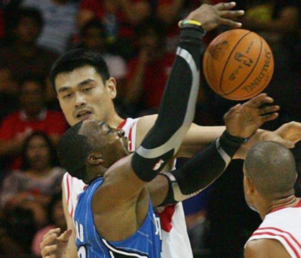 怕霍华德这, 占优, 的身躯