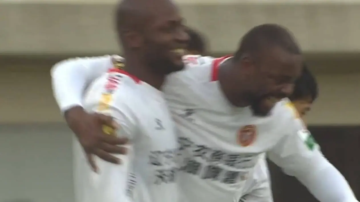 辽宁, 三连胜的战, 寻找破绽